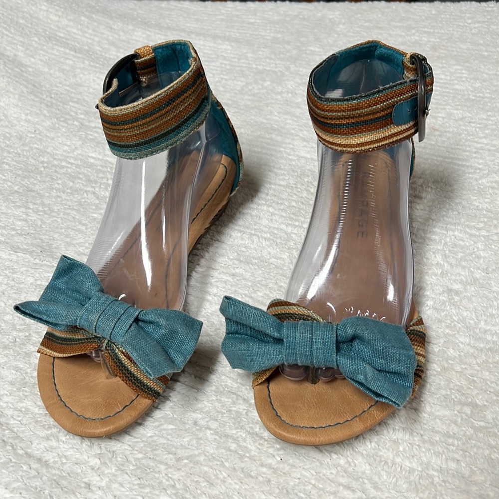 Rampage Low Wedge Sandal Size 8 Colorful Fabric Ankle Strap Darling